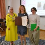 др ум. Јелена Аранђеловић, др ум. Наташа Кокић, доценткиња ФЛУ и ректорка Мирјана Николић